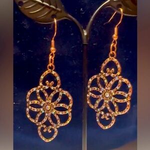 Handmade Rose Gold Earrings 🩵